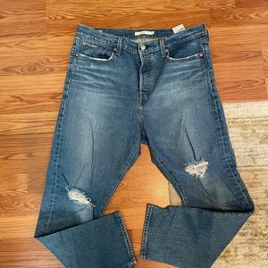 Levi’s Wedgie Straight